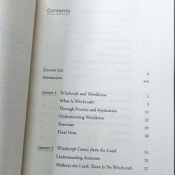 Alive with Spirits: The Path and Practice of Animistic Witchcraft Alive with Spirits: The Path and Practice of Animistic Witchcraft