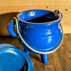 Cast Iron Cauldron- BLUE Cast Iron Cauldron- BLUE
